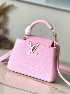 Louis Vuitton Capucines Handle