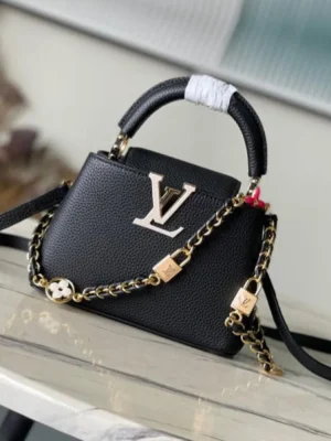 Louis Vuitton Capucines Handle