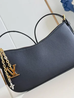 Louis Vuitton Pochette Bloom