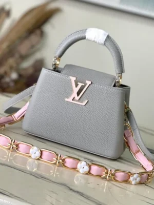 Louis Vuitton Capucines Handle