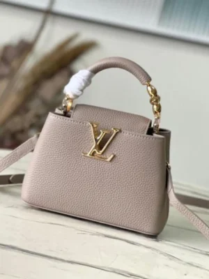 Louis Vuitton Capucines Handle