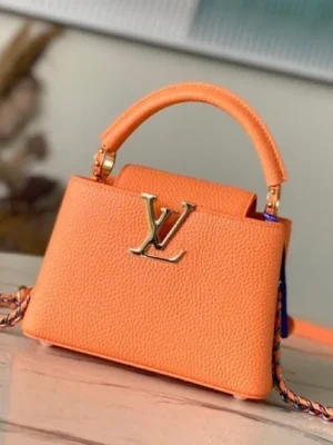 Louis Vuitton Capucines Handle