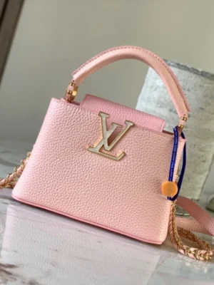Louis Vuitton Capucines Handle