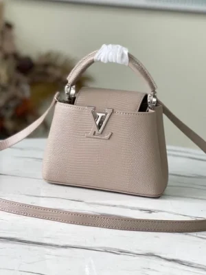 Louis Vuitton Capucines Handle