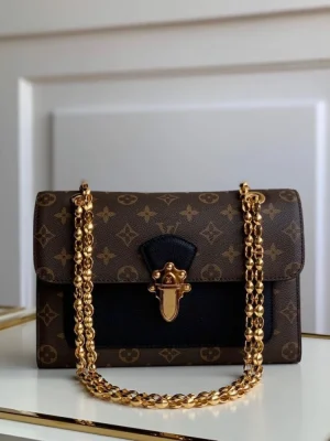 Louis Vuitton Victoire Monogram