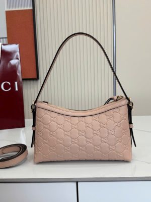 Gucci GG Emblem Handle