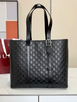 Gucci GG Emblem Handle