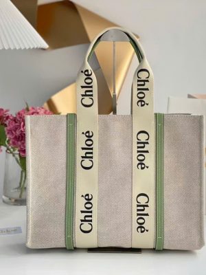 Chloé Woody Tote Bags