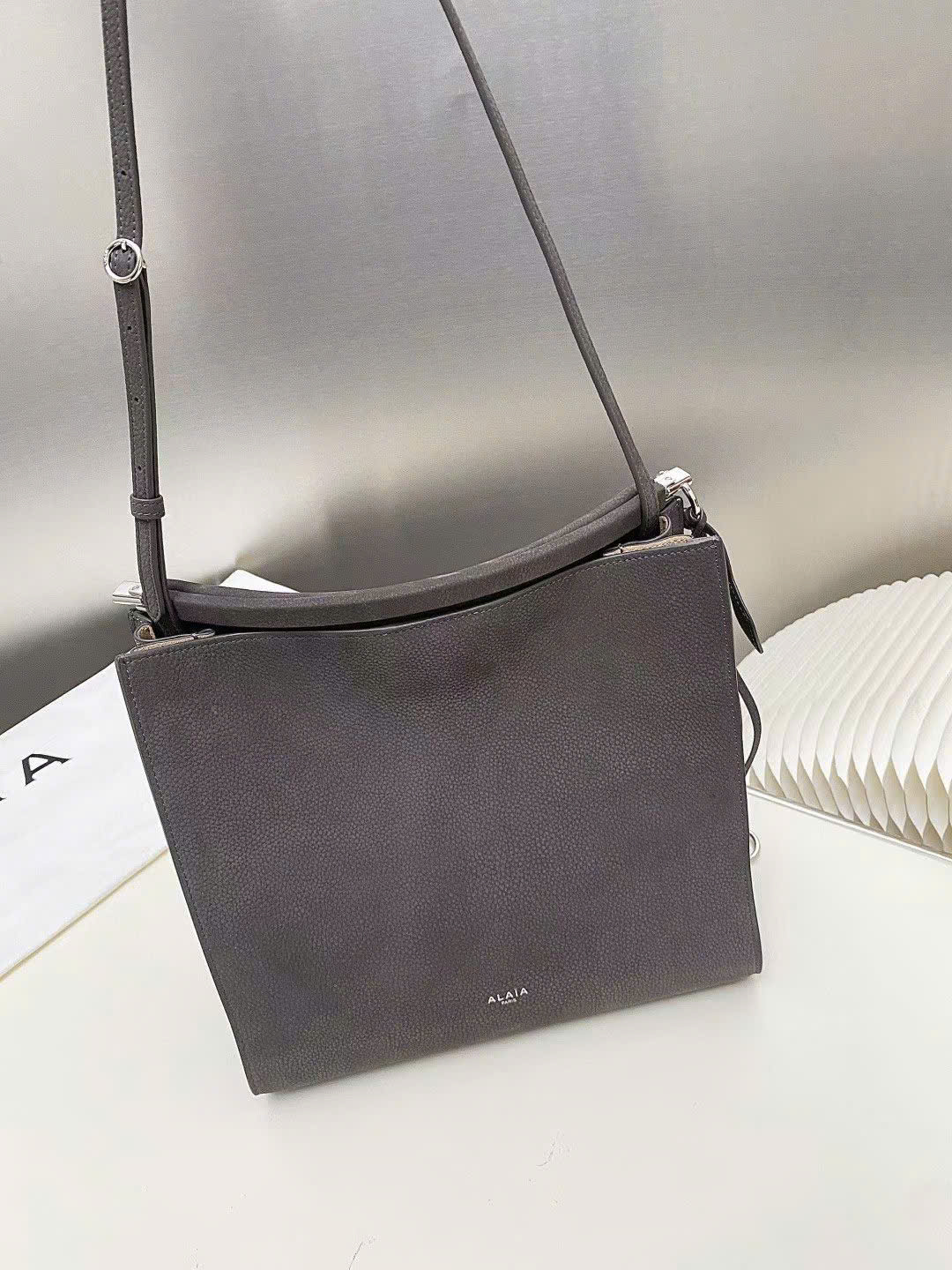Alaïa Le Click Square