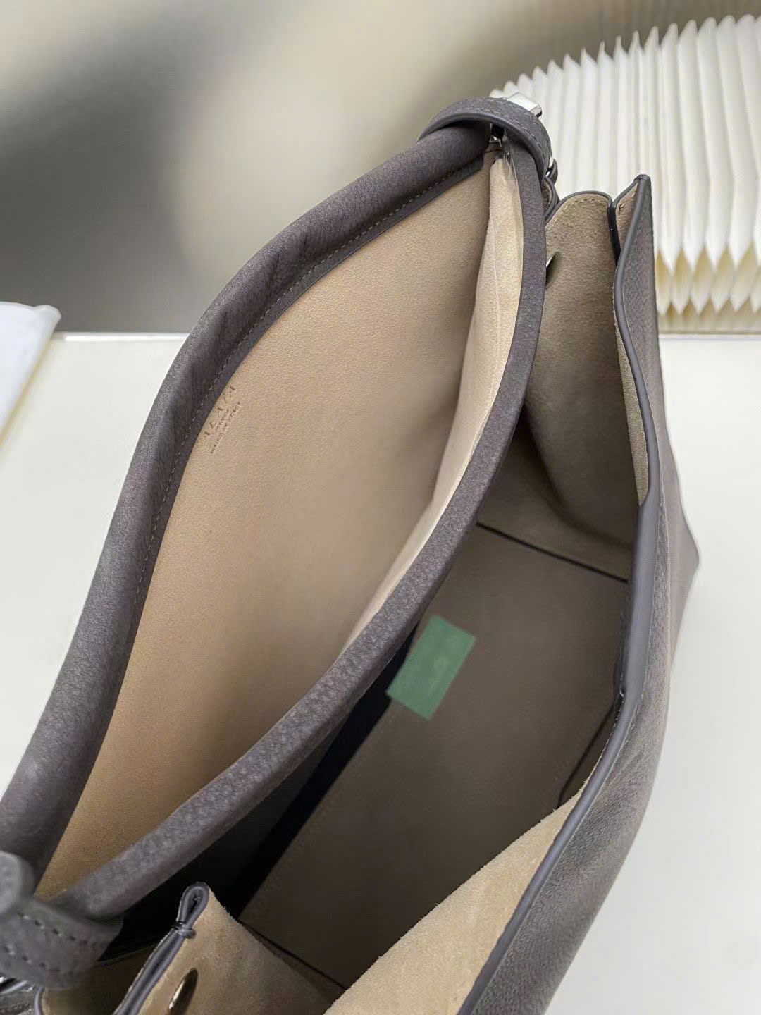Alaïa Le Click Square Shouler Bags 26cm - Image 5