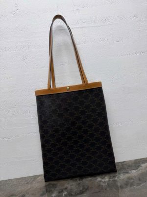 Celine Triomphe Flat Shopper