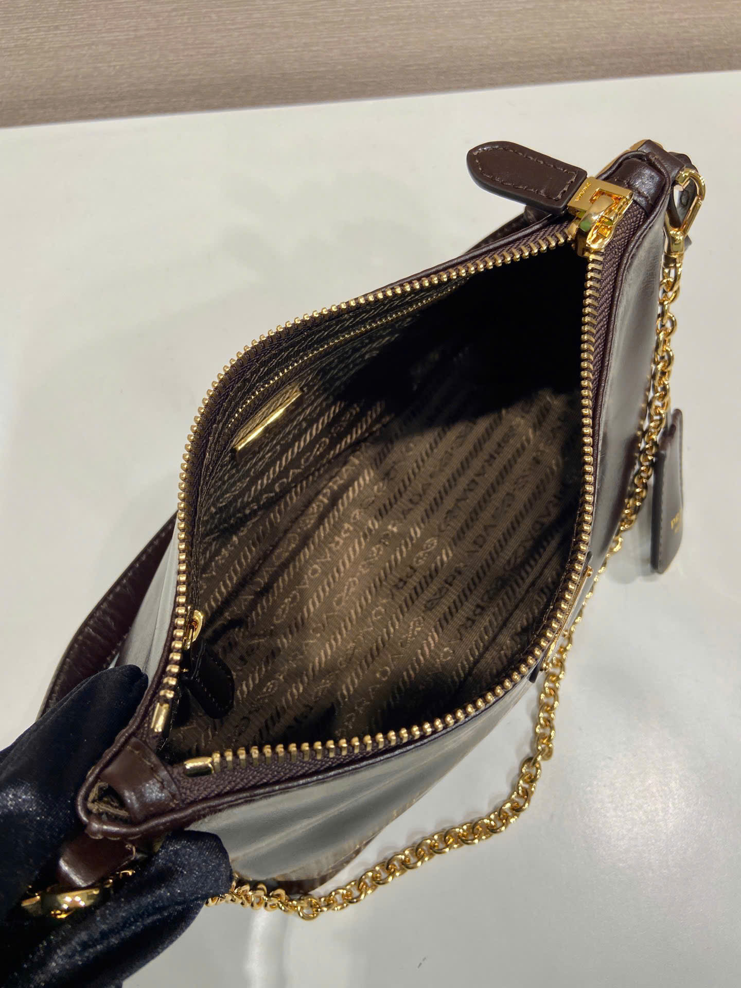 Prada Re-Edition Patent Shoulder Bag 1B305 - Image 3