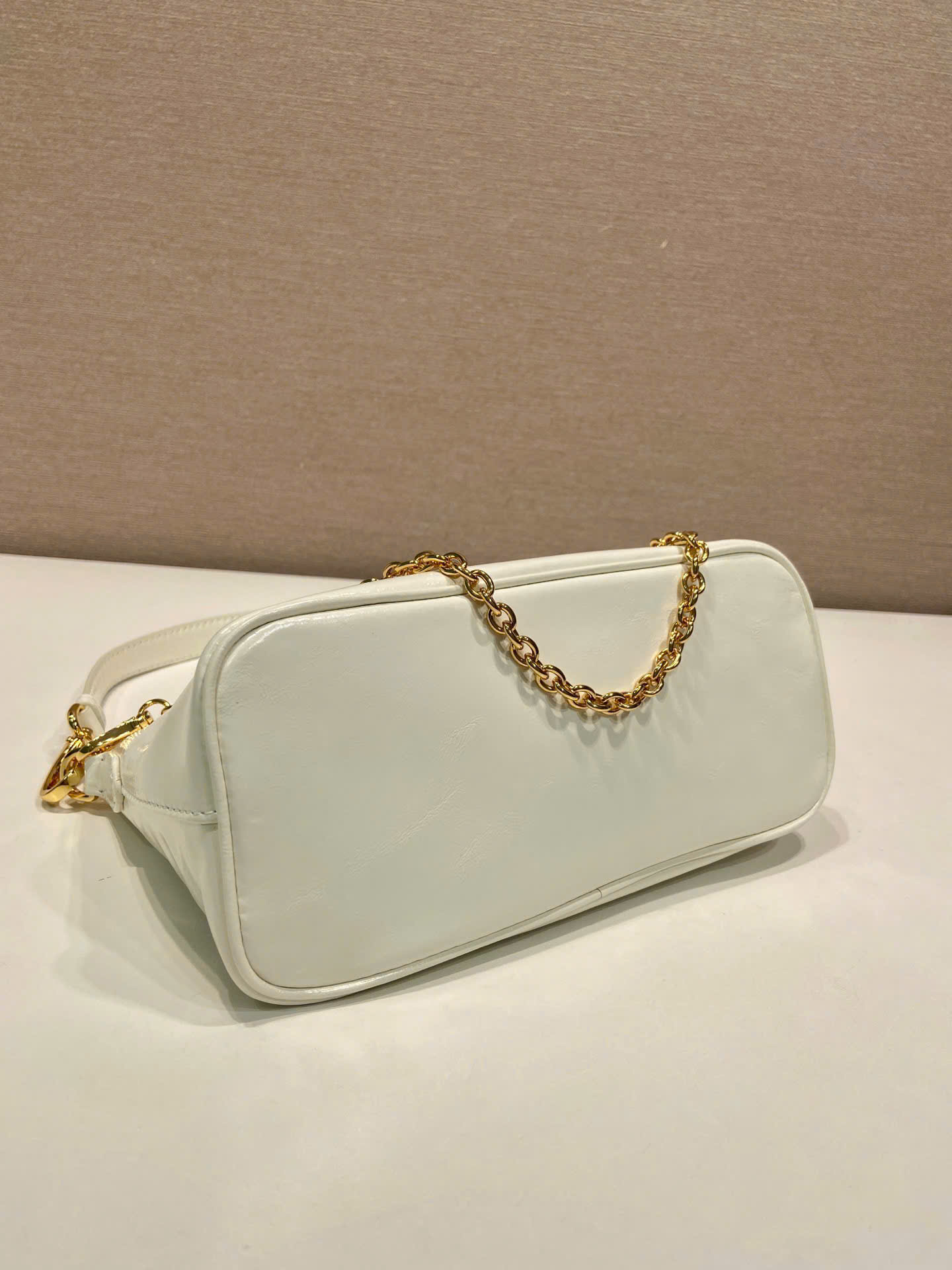 Prada Re-Edition Patent Shoulder Bag 1B305 - Image 5