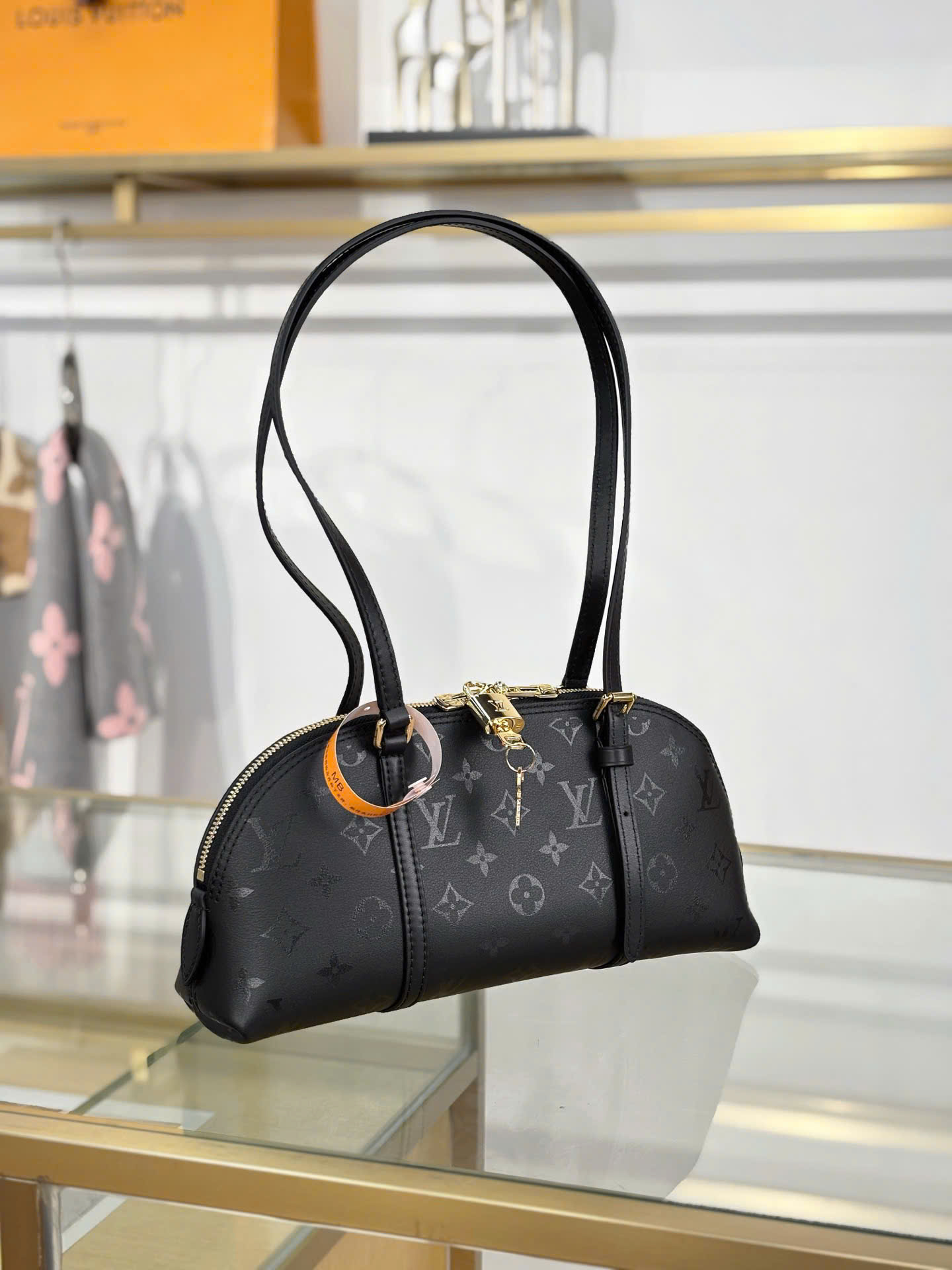 Louis Vuitton Squire East-West Monogram Bags 29cm - Image 9
