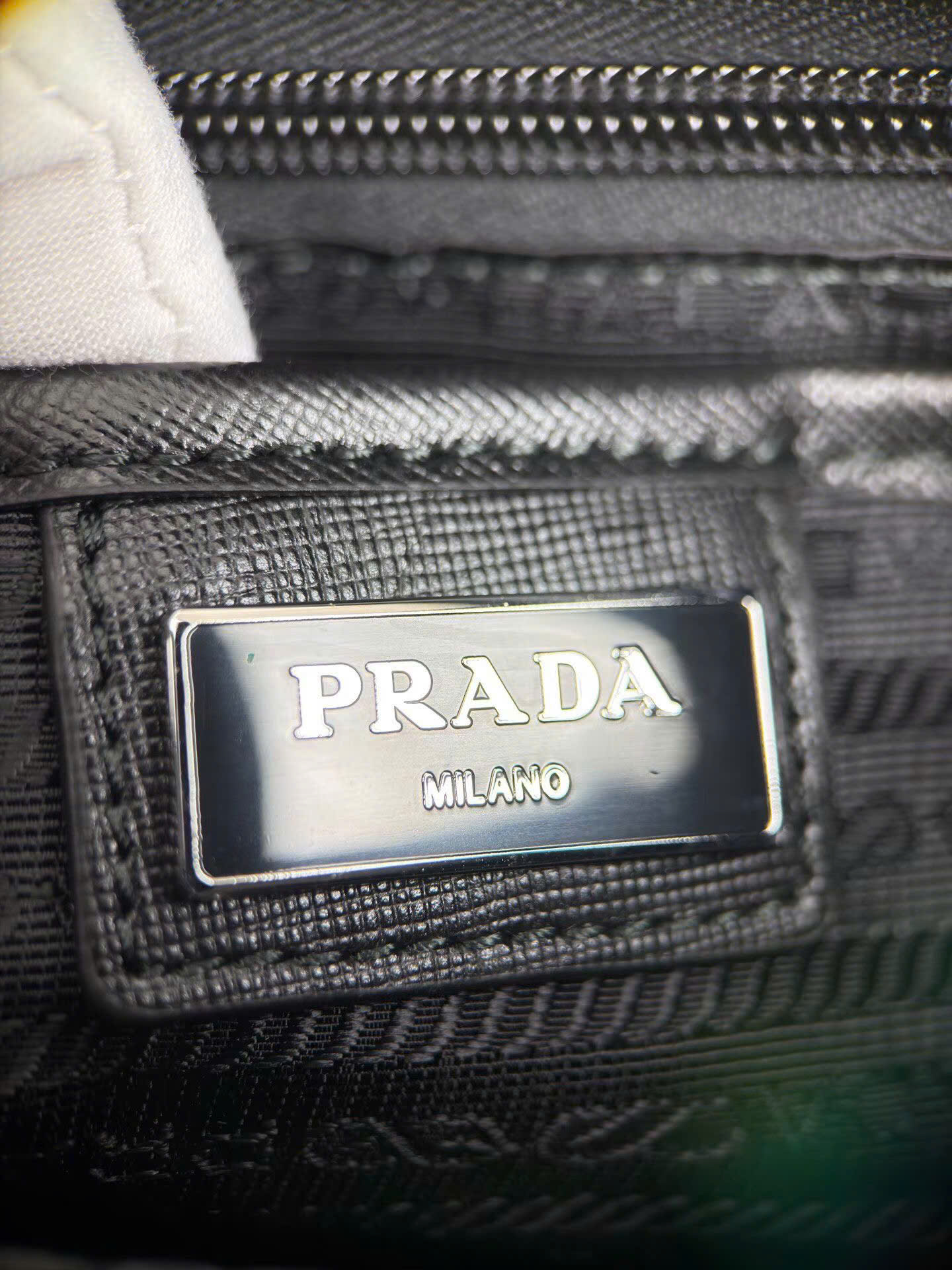 Prada Saffiano Re-Nylon Shoulder Bag BT0953 - Image 3