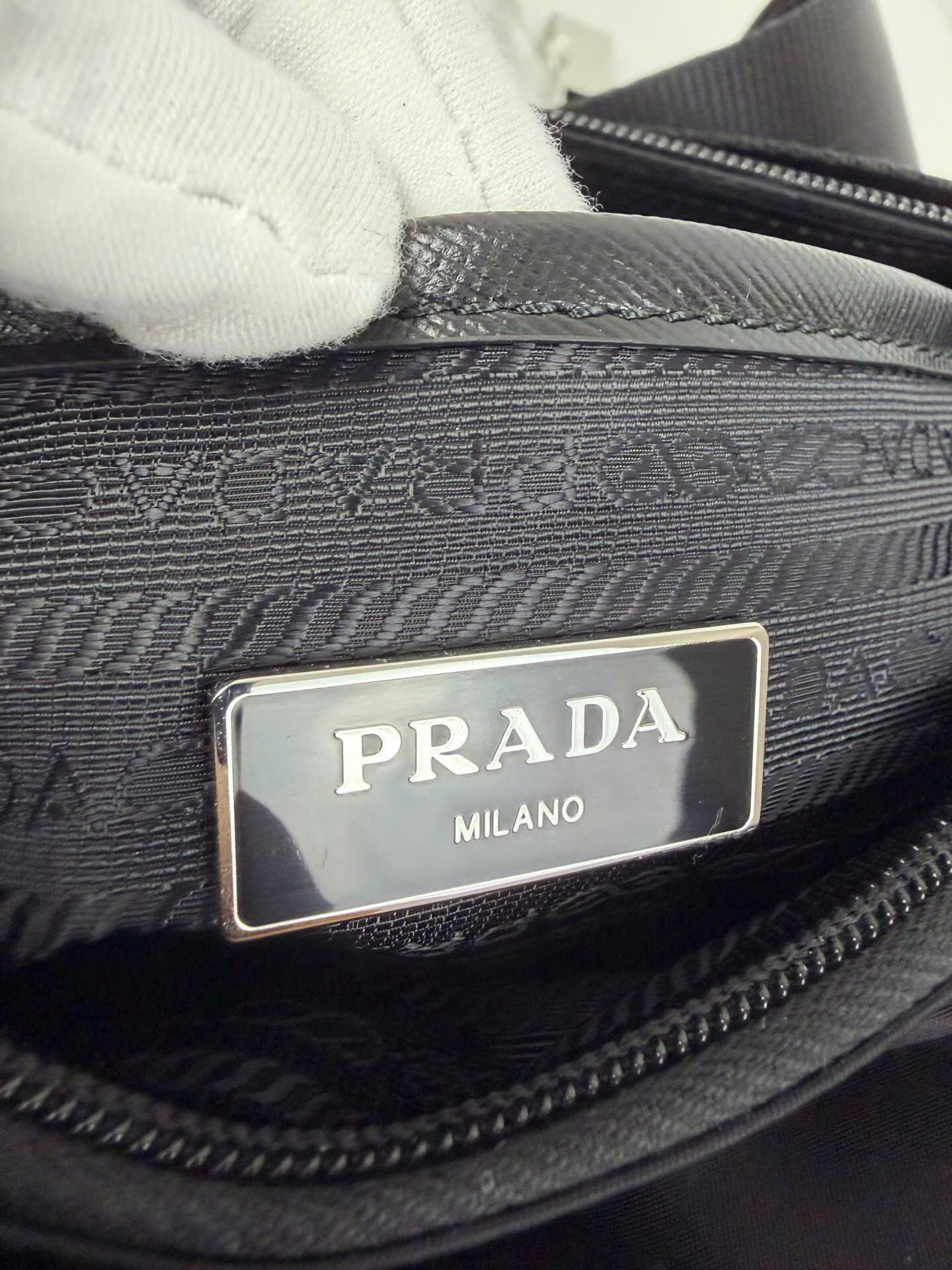 Prada Saffiano Re-Nylon Shoulder Bag BD953 - Image 3