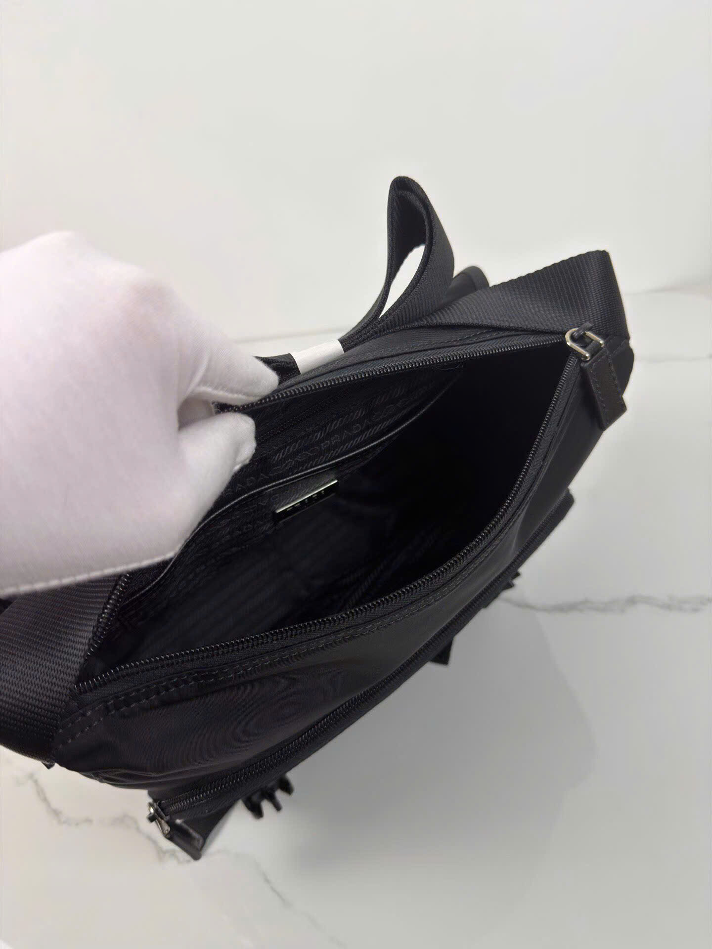 Prada Saffiano Re-Nylon Shoulder Bag BD953 - Image 5
