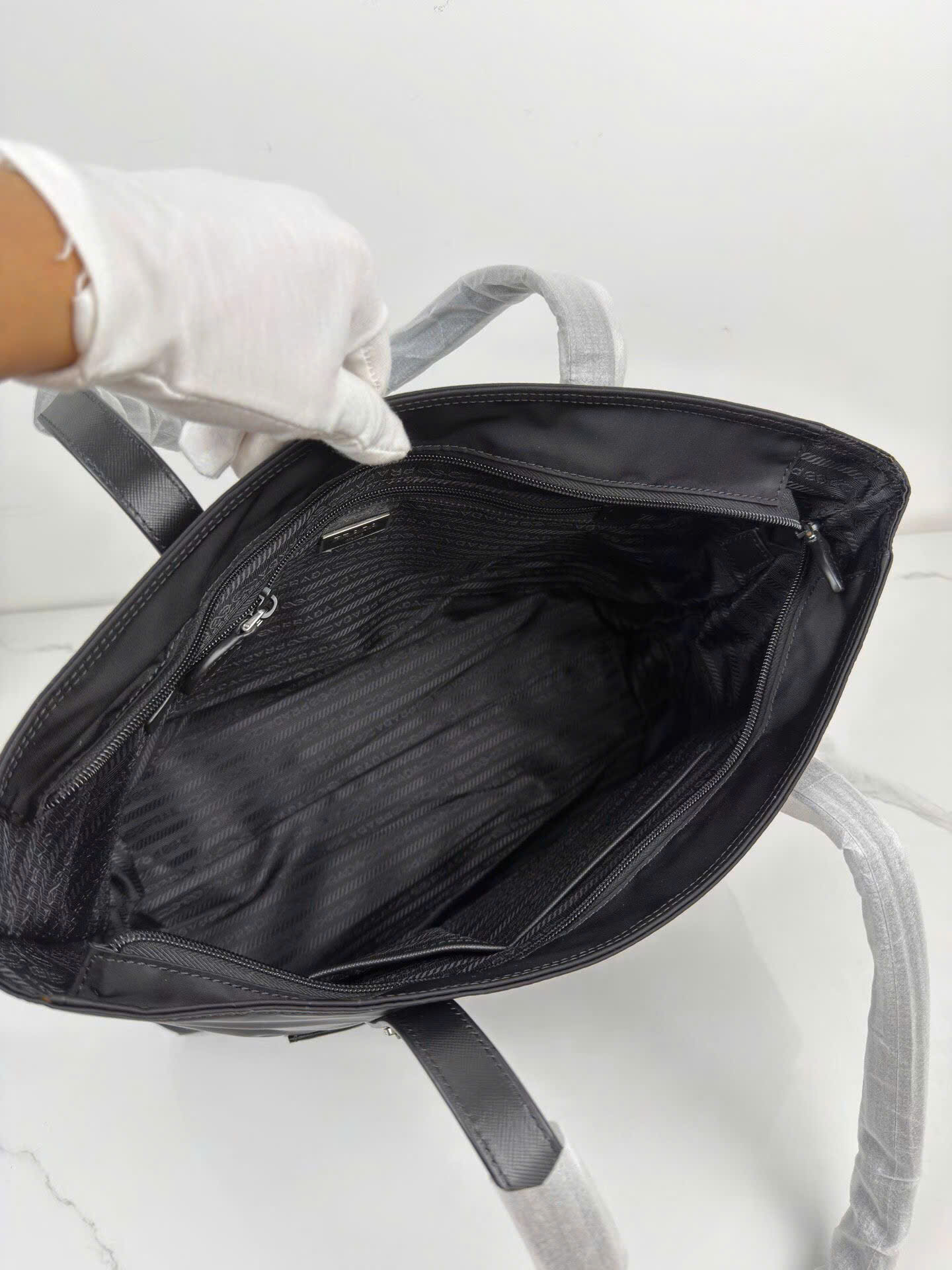 Prada Saffiano Re-Nylon Tote Bag 1BG052 - Image 4