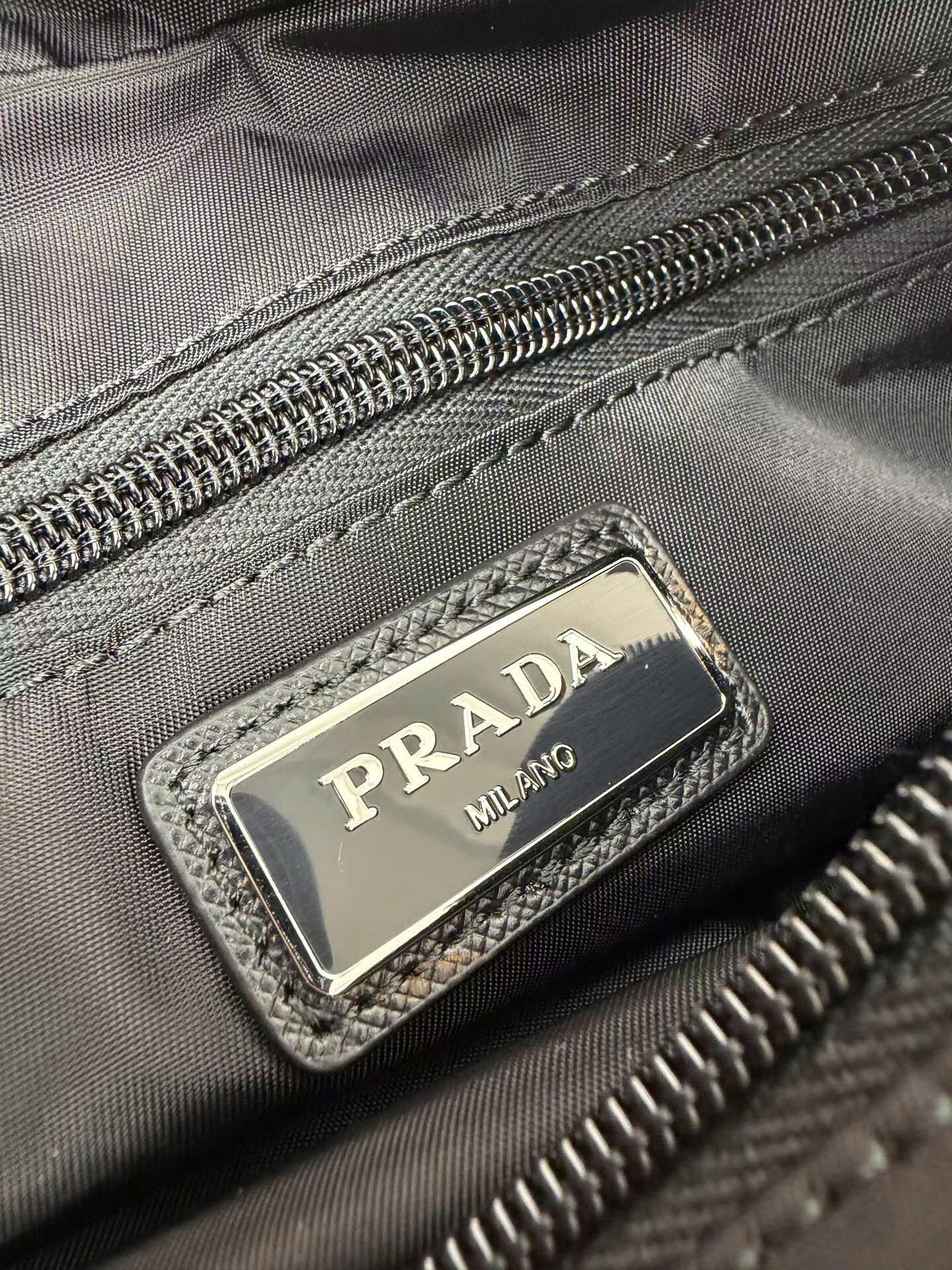 Prada Saffiano Re-Nylon Shoulder Bag 2VH043 - Image 4