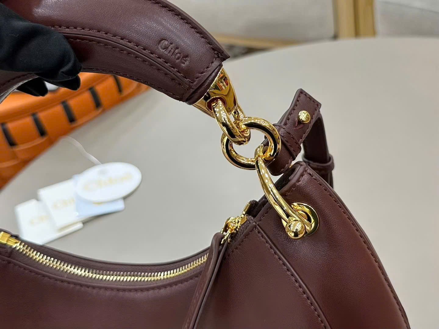 Chloé Banana Zipped Hobo Bag 31cm - Image 8