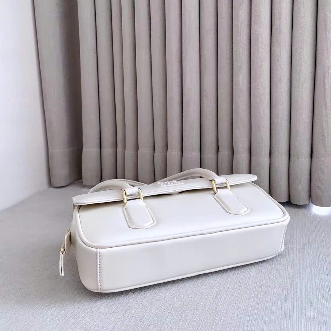 Miu Miu Chalk Arcadie Leather Bag 24cm - Image 7