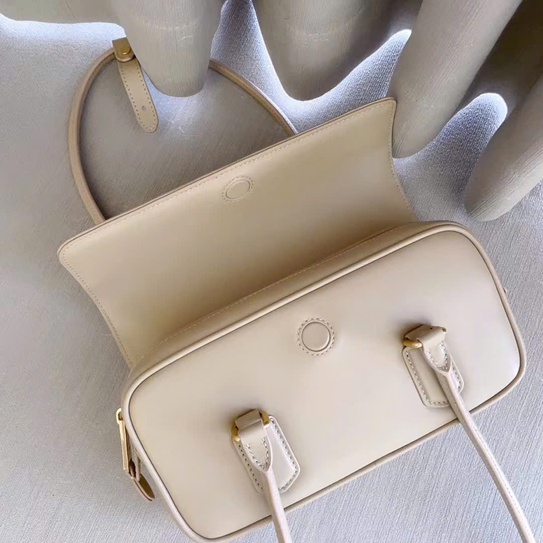 Miu Miu Chalk Arcadie Leather Bag 24cm - Image 3