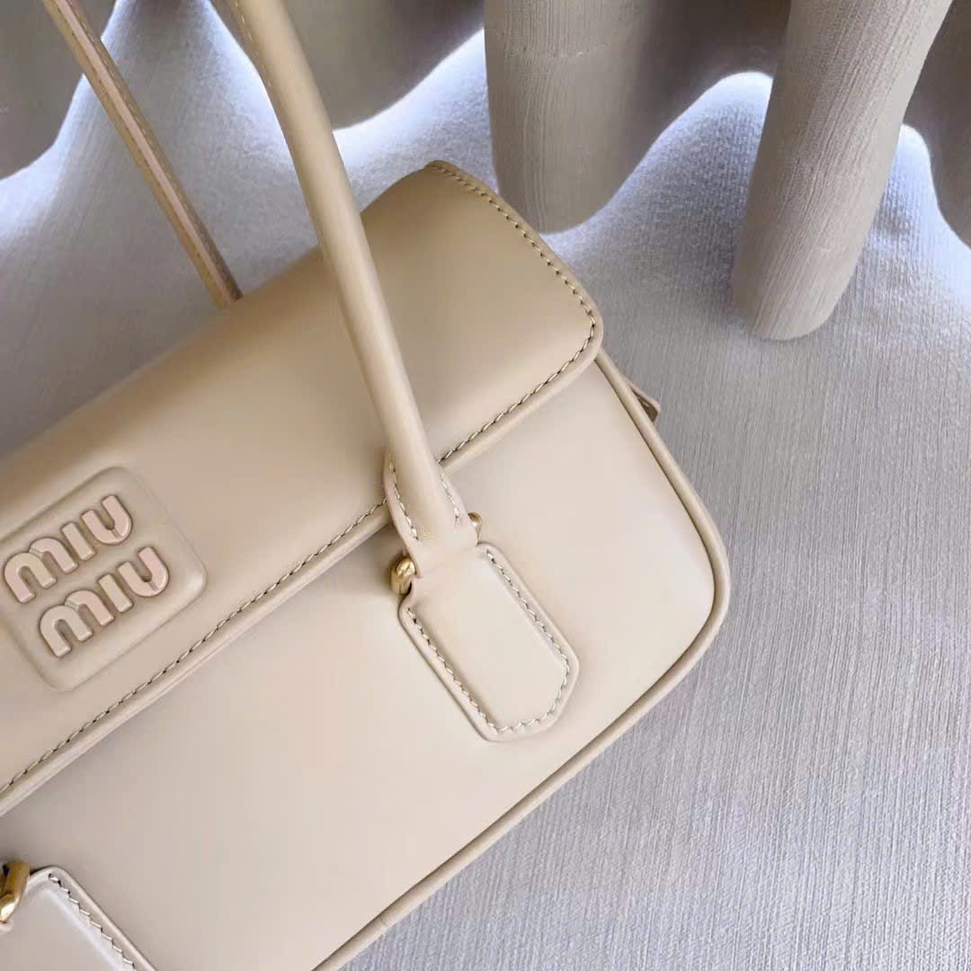 Miu Miu Chalk Arcadie Leather Bag 24cm - Image 5