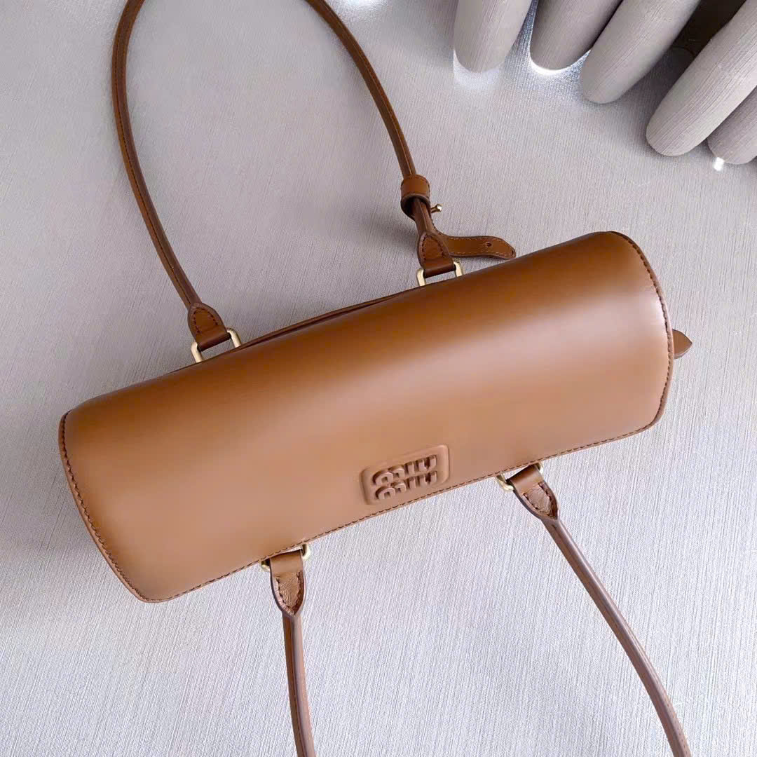 Miu Miu Chalk Arcadie Leather Bag 24cm - Image 3