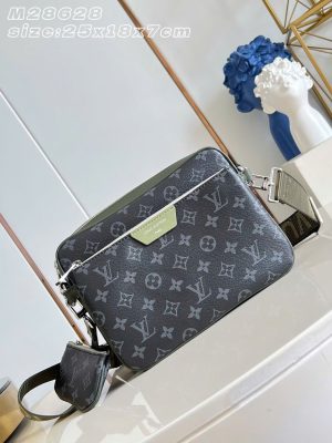 Louis Vuitton Trio Messenger