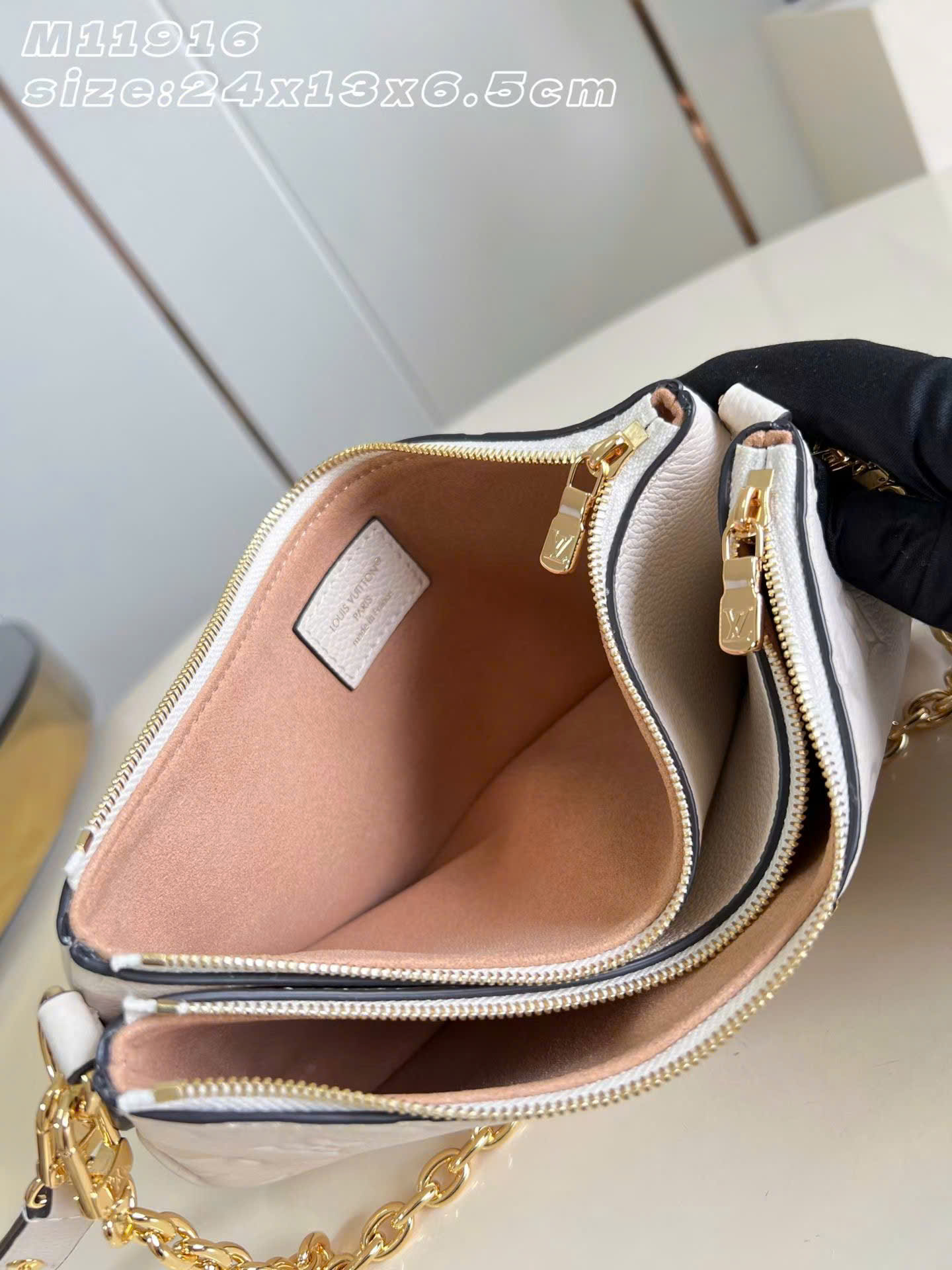 Louis Vuitton Pochette Accessoires Empreinte Monogram Bag 24cm - Image 8