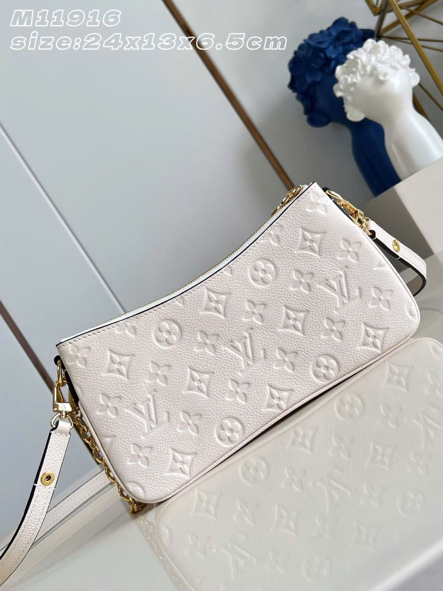 Louis Vuitton Pochette Accessoires Empreinte Monogram Bag 24cm - Image 4