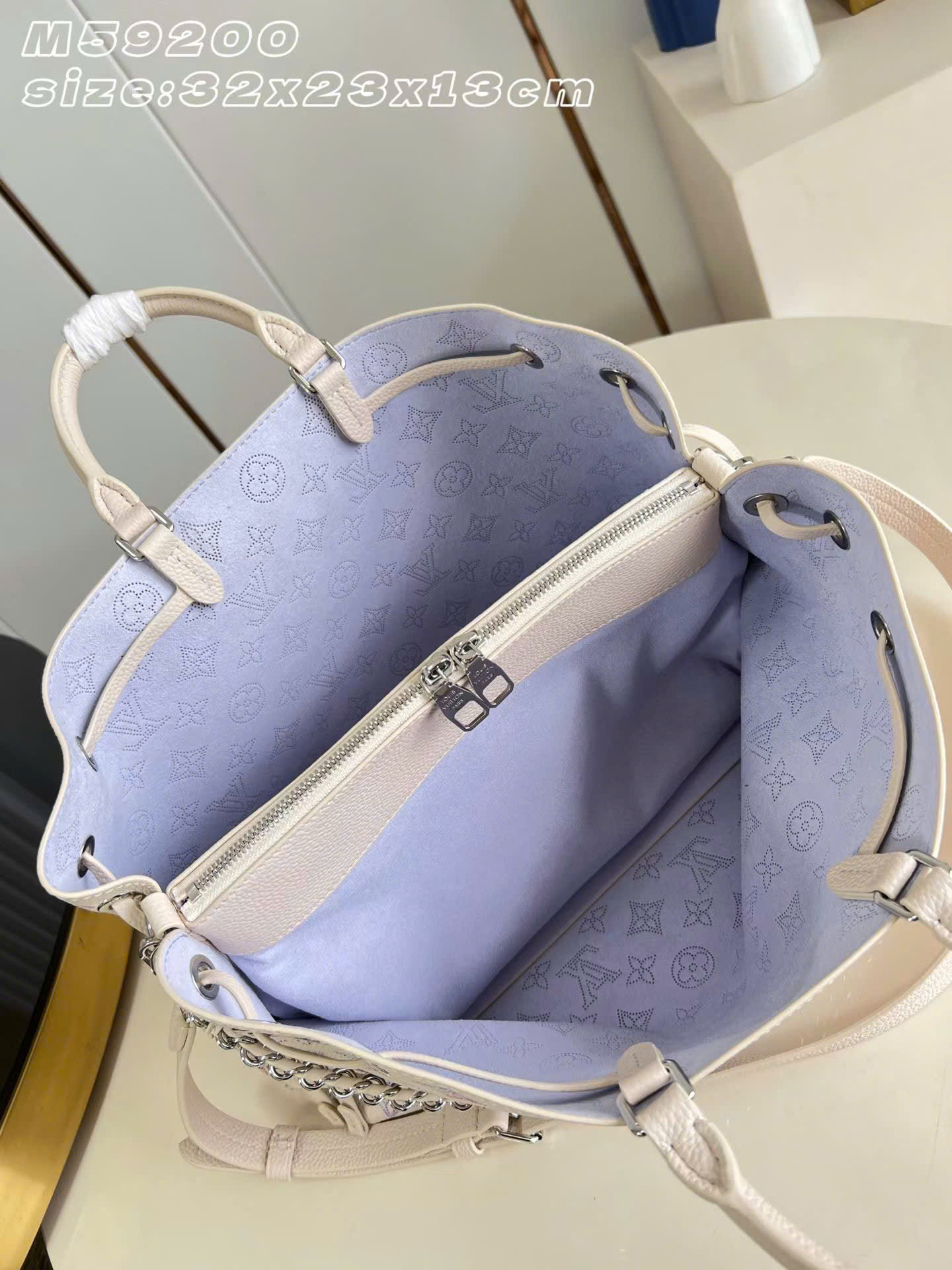 Louis Vuitton Mahina Link Bella Tote Monogram Bag 32cm - Image 6