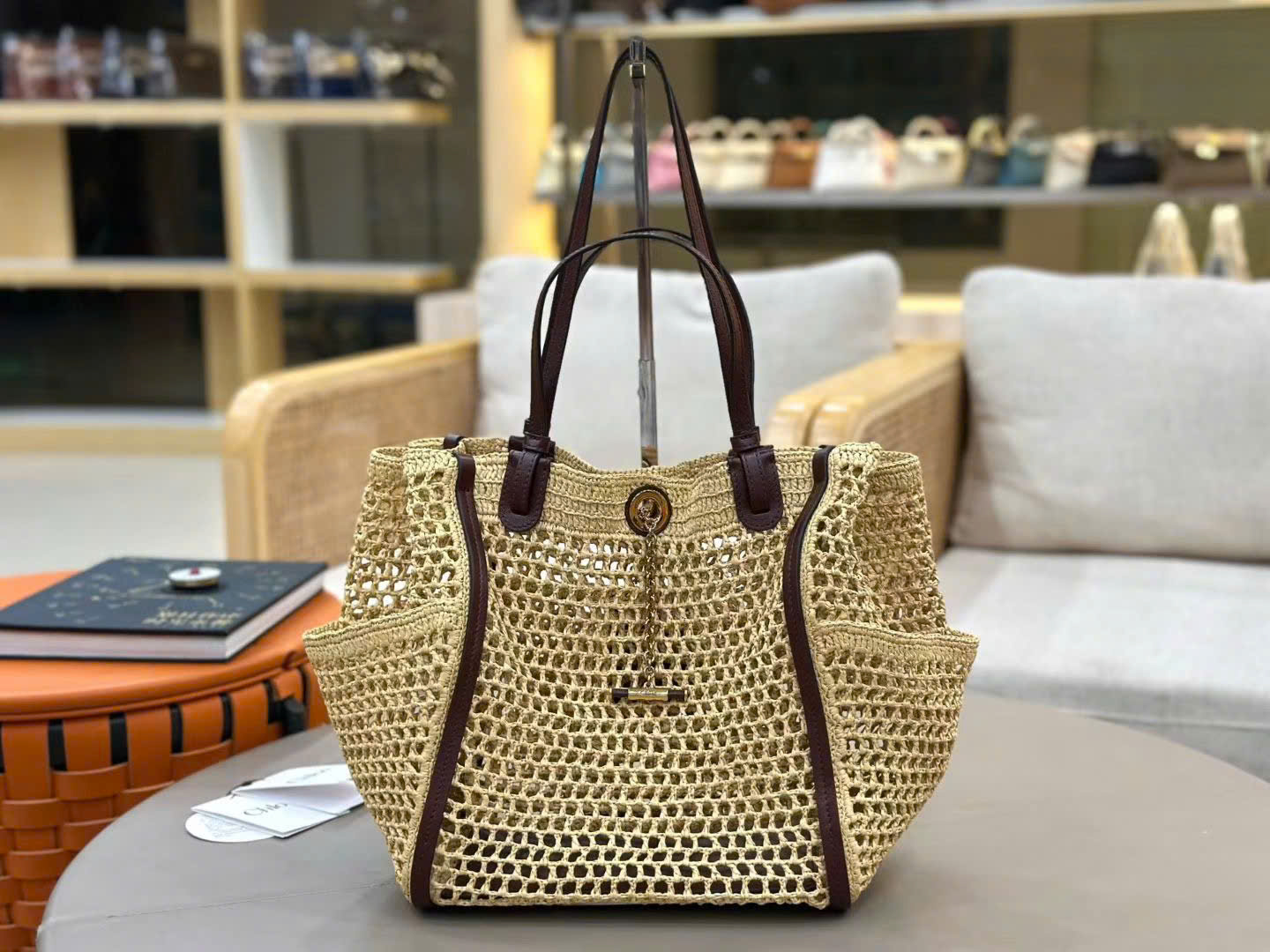 Chloé Iconic Raffia Tote Bag 28cm - Image 7