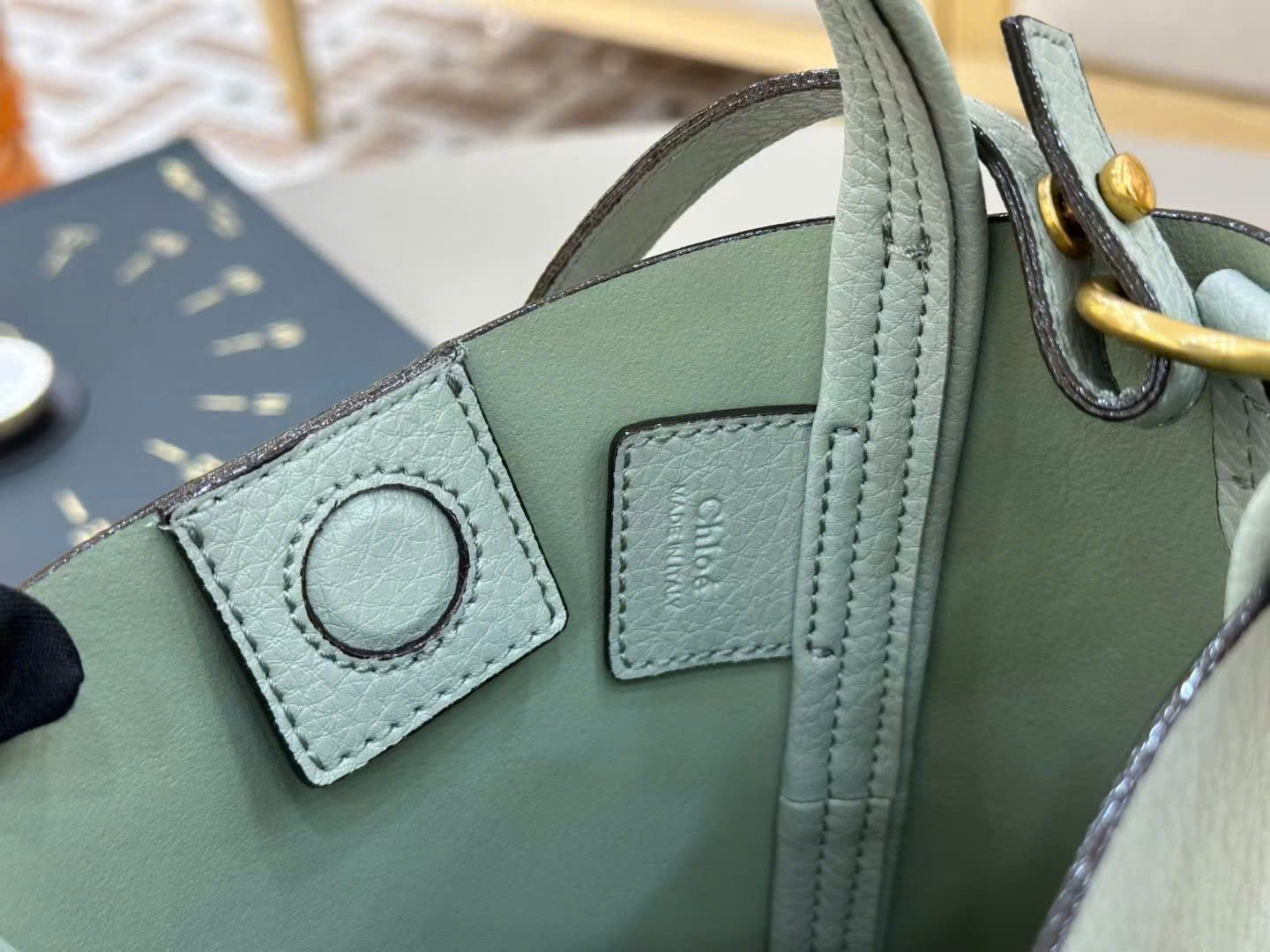 Chloé Small Spin Tote Bags 18cm - Image 9