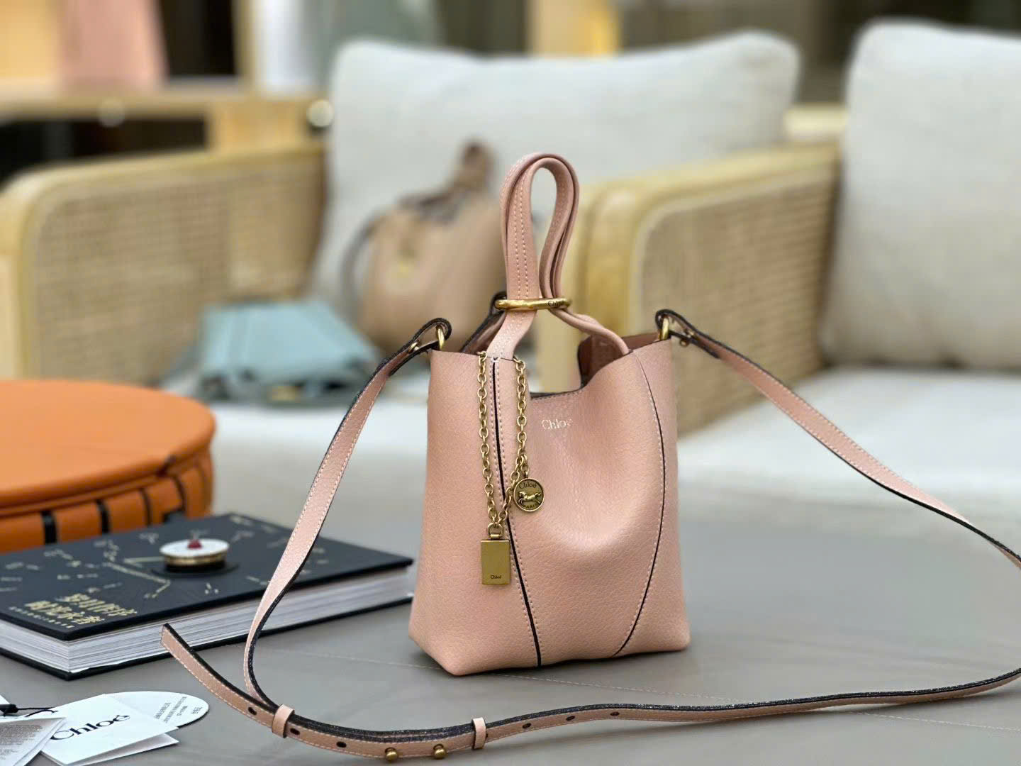 Chloé Small Spin Tote Bags 18cm - Image 3