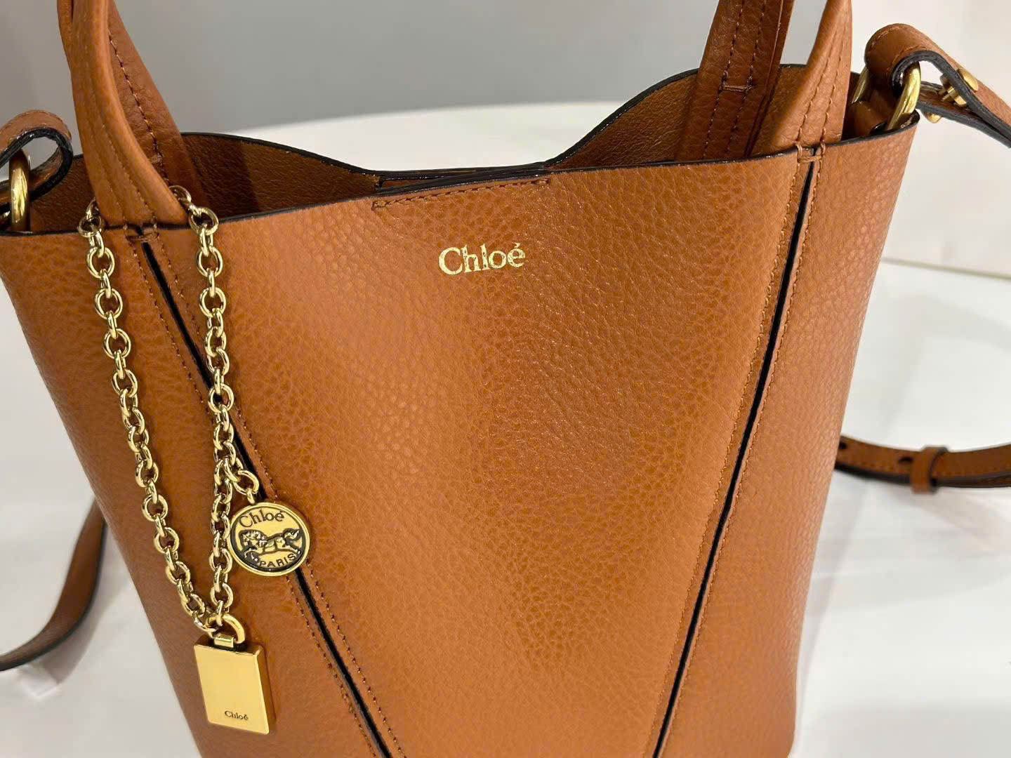 Chloé Small Spin Tote Bags 18cm - Image 3