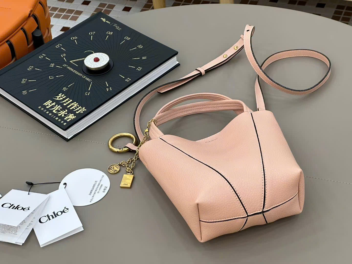 Chloé Small Spin Tote Bags 18cm - Image 6