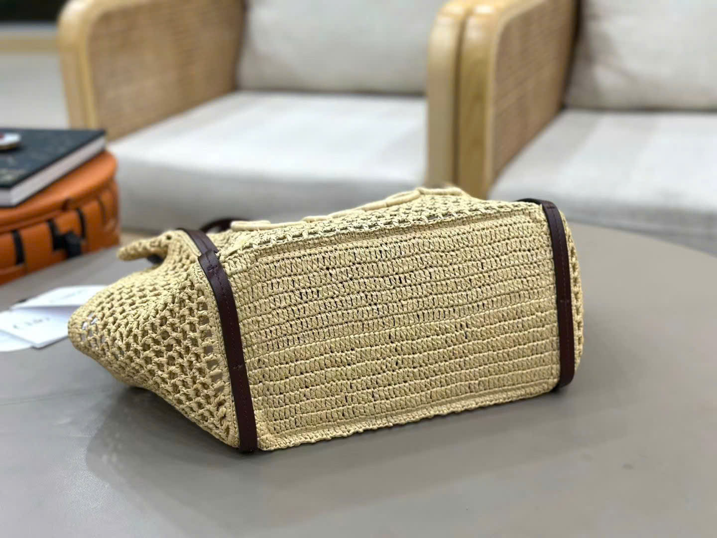 Chloé Iconic Raffia Tote Bag 28cm - Image 4