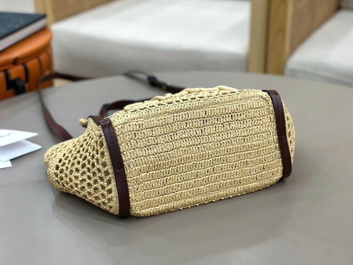 Chloé Iconic Raffia Tote Bag 23cm - Image 3