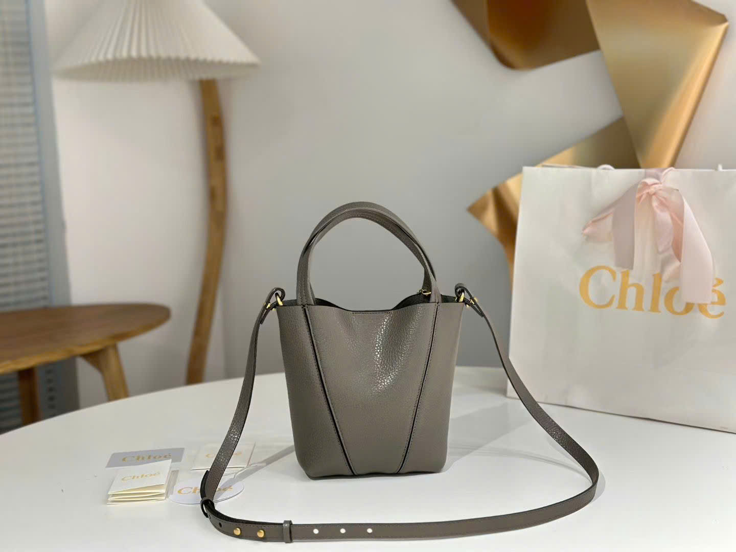 Chloé Small Spin Tote Bags 18cm - Image 7