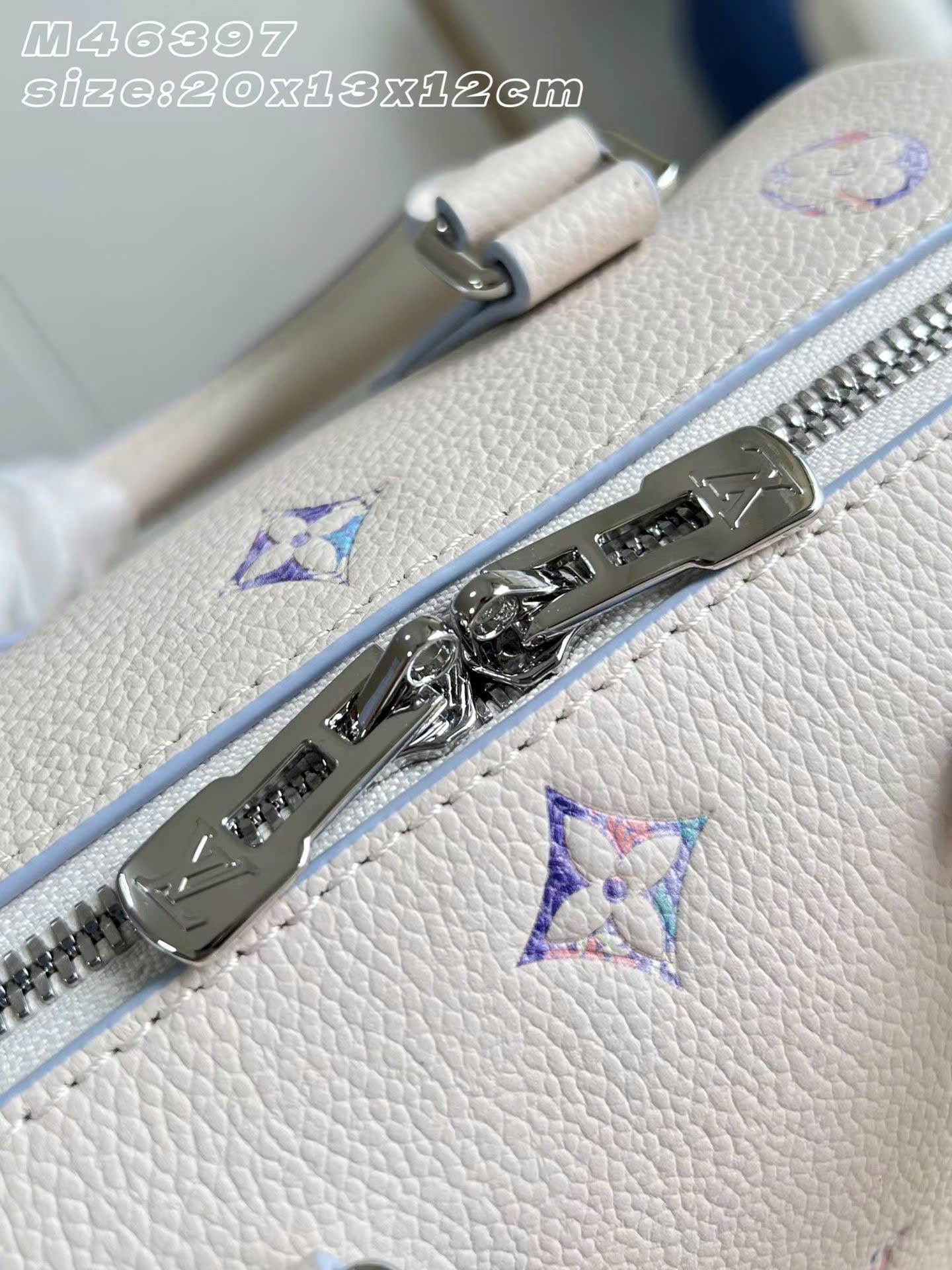 Louis Vuitton Speedy Bandoulière Monogram Bag 20.5 - Image 6