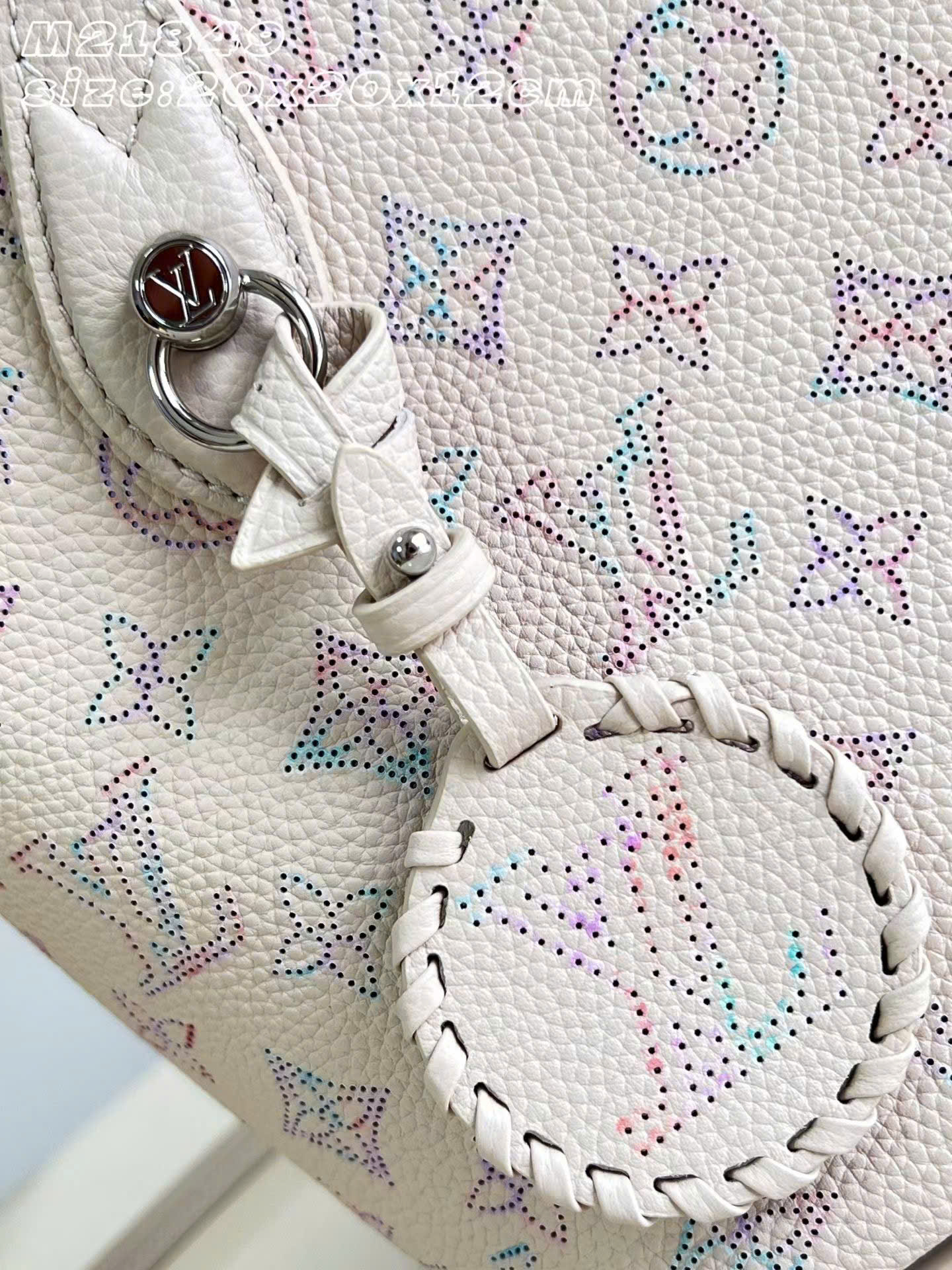 Louis Vuitton Blossom Tote Mahina Bag 20cm - Image 2