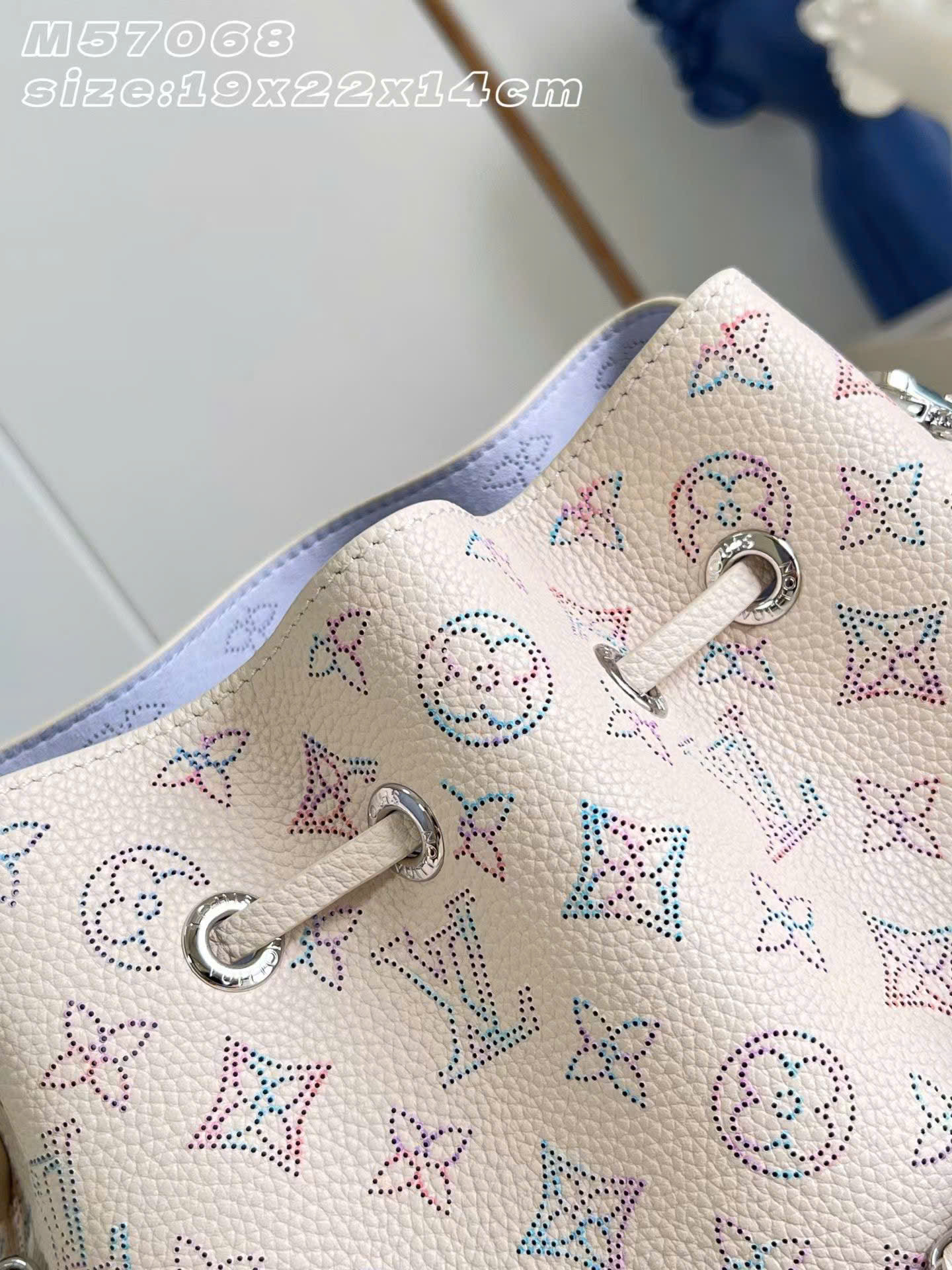 Louis Vuitton Link Quartz Bucket Bella Monogram Bag 19cm - Image 2