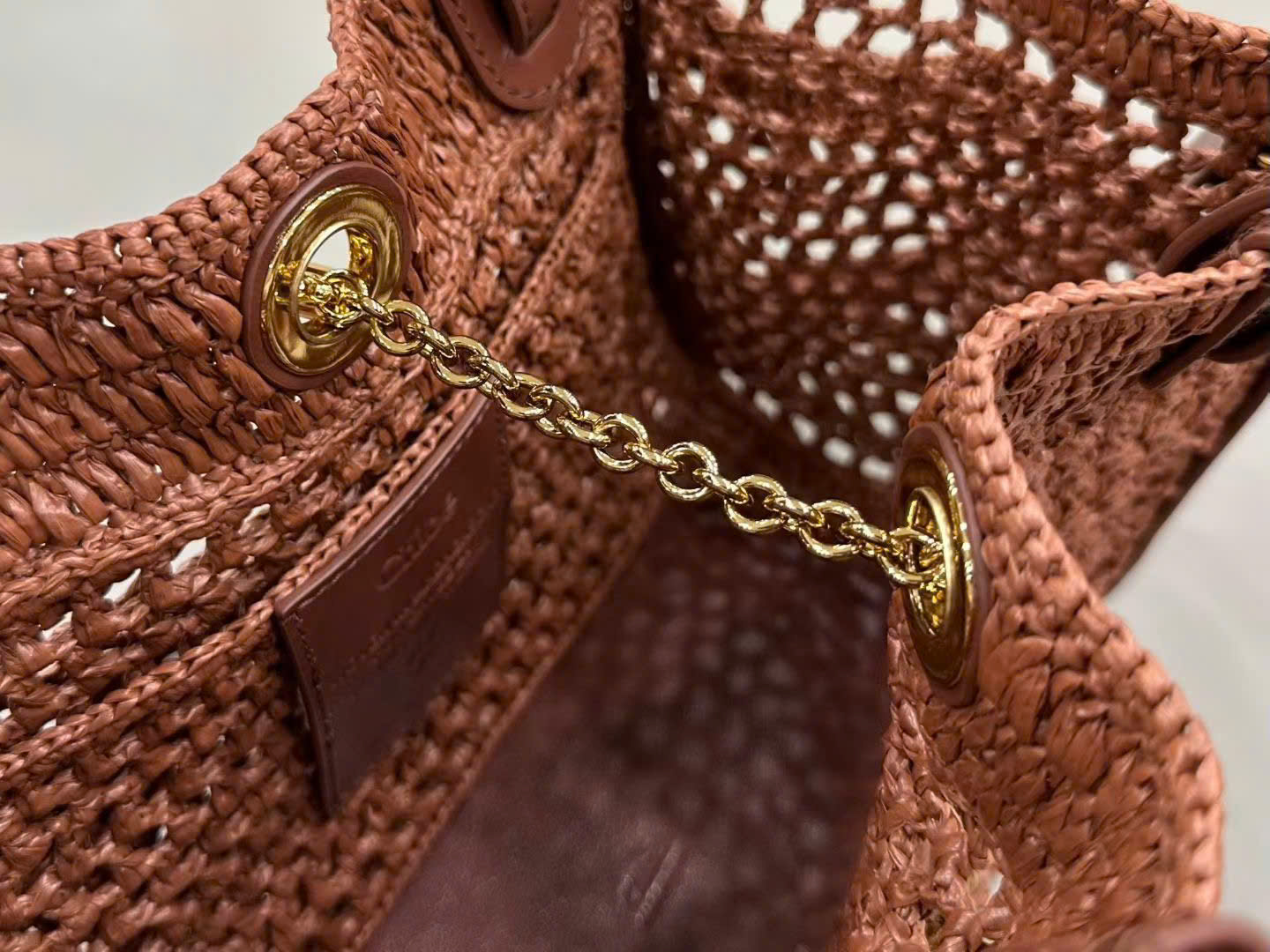 Chloé Iconic Raffia Tote Bag 23cm - Image 4