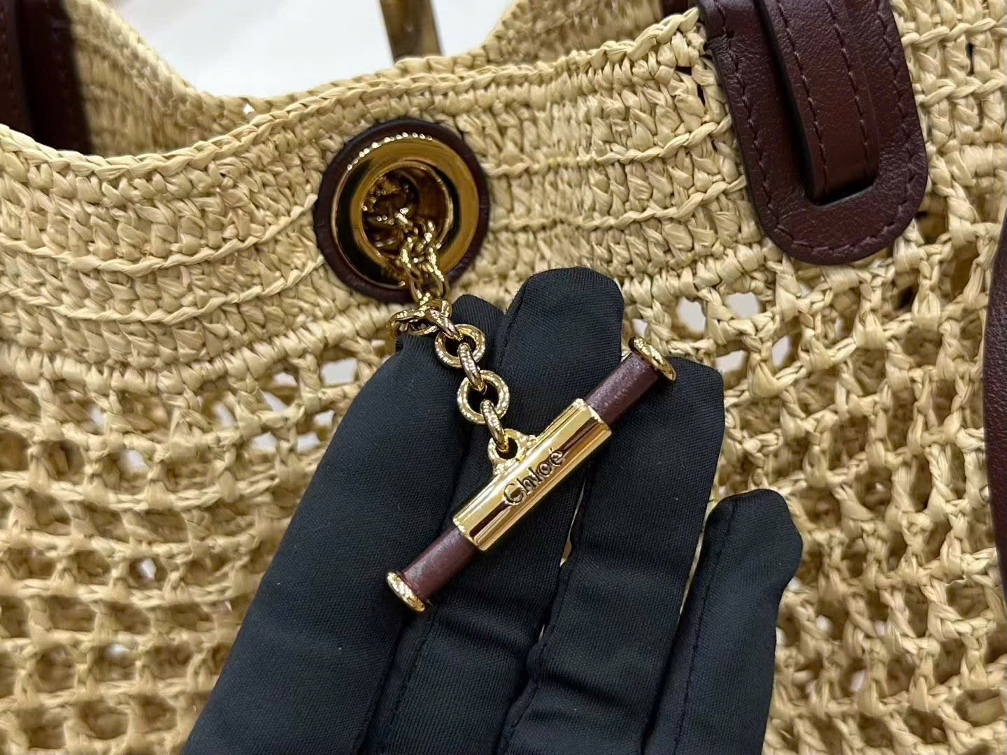 Chloé Iconic Raffia Tote Bag 28cm - Image 6
