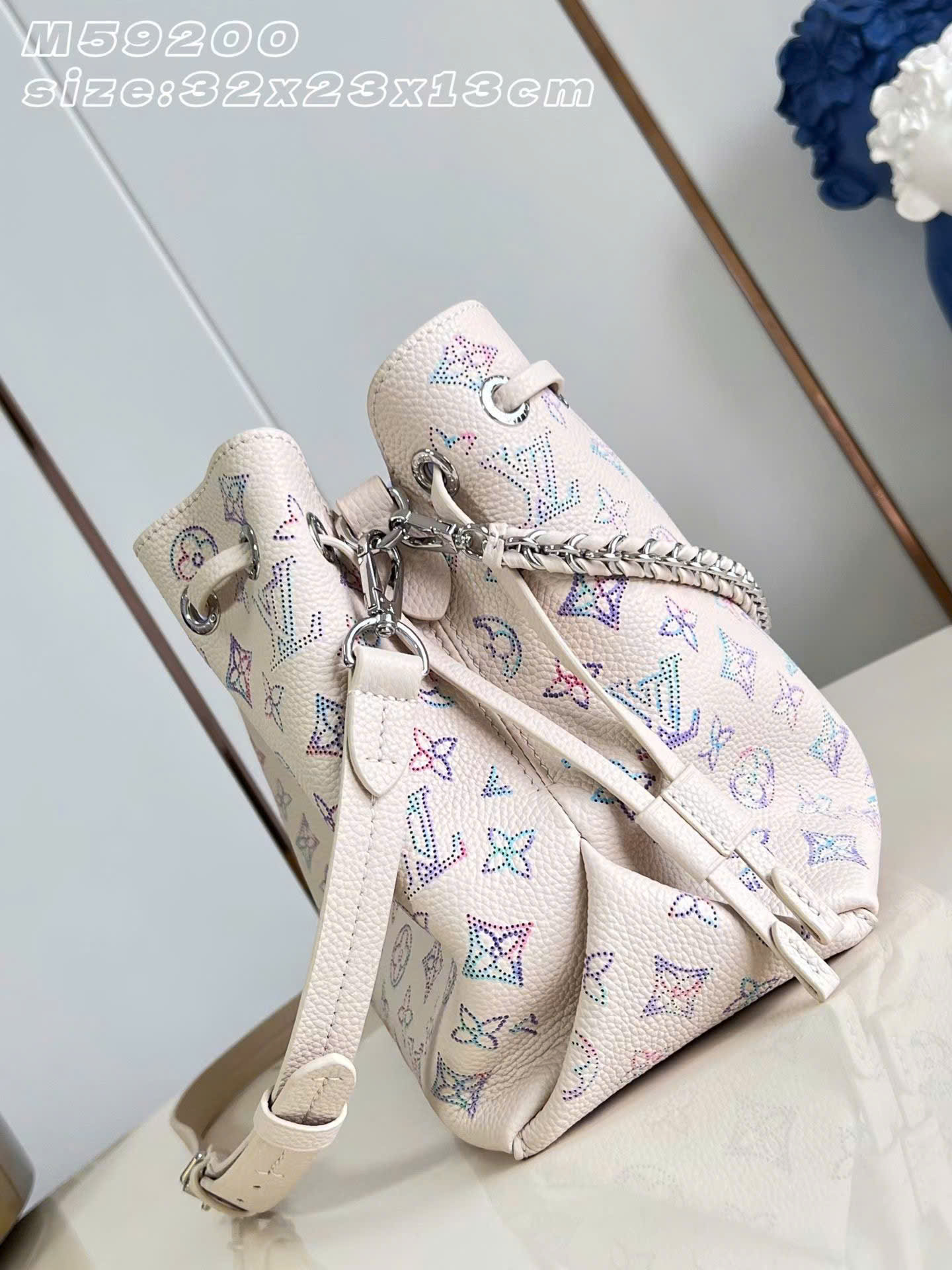 Louis Vuitton Mahina Link Bella Tote Monogram Bag 32cm - Image 2