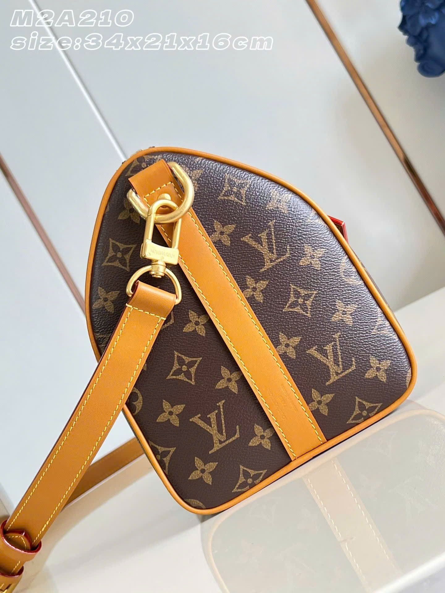 Louis Vuitton Keepall Bandoulière Monogram Bag 34cm - Image 4