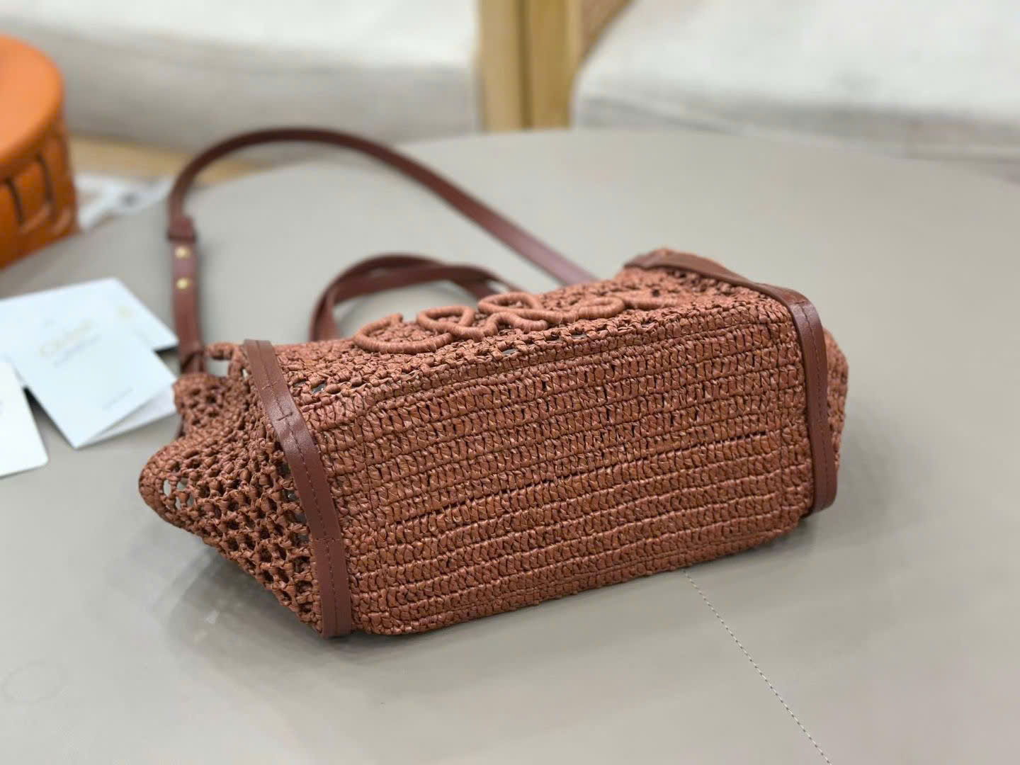Chloé Iconic Raffia Tote Bag 23cm - Image 5