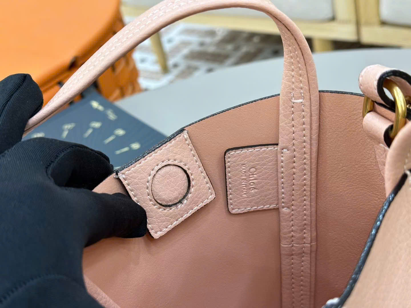 Chloé Small Spin Tote Bags 18cm - Image 9