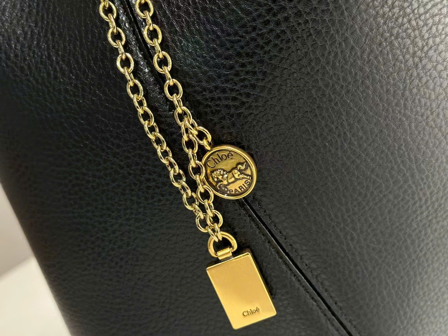 Chloé Medium Spin Tote Bags 27cm - Image 4